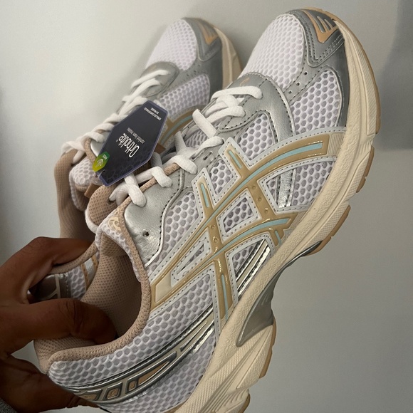 ASICS Women's White and Gold Sneakers - Picture 1 of 4